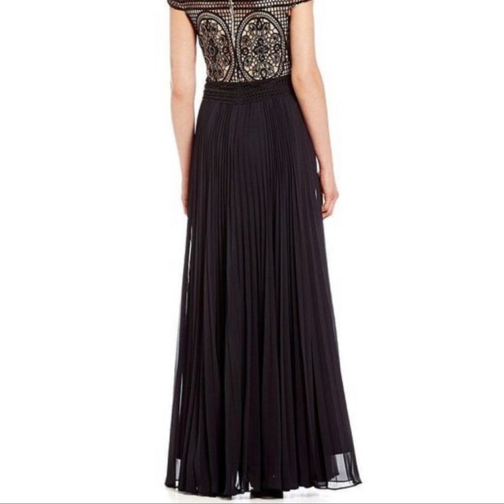 Aidan Mattox Black Gown Sz 12/L - Picture 3 of 6